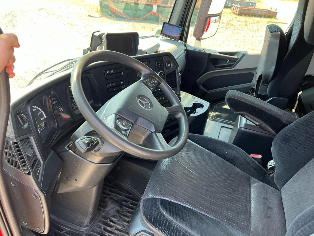 MERCEDES-BENZ Antos 2540 L 6x2 Pritsche LBW Coca Cola LBW 2to - Камион со церада: слика 4 MERCEDES-BENZ Antos 2540 L 6x2 Pritsche LBW Coca Cola LBW 2to - Камион со церада: слика 4