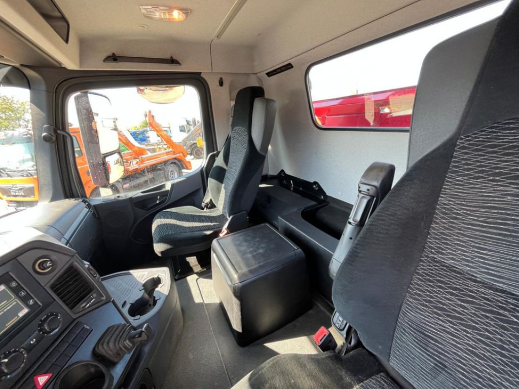 MERCEDES-BENZ Arocs 2648 6x4 3-Achs Kipper Bordmatik - Кипер: слика 3 MERCEDES-BENZ Arocs 2648 6x4 3-Achs Kipper Bordmatik - Кипер: слика 3