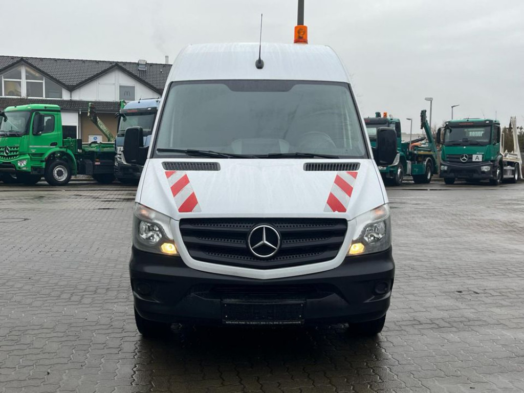 MERCEDES-BENZ Mercedes-Benz Sprinter Kasten 316 CDI - Товарно комбе: слика 2 MERCEDES-BENZ Mercedes-Benz Sprinter Kasten 316 CDI - Товарно комбе: слика 2