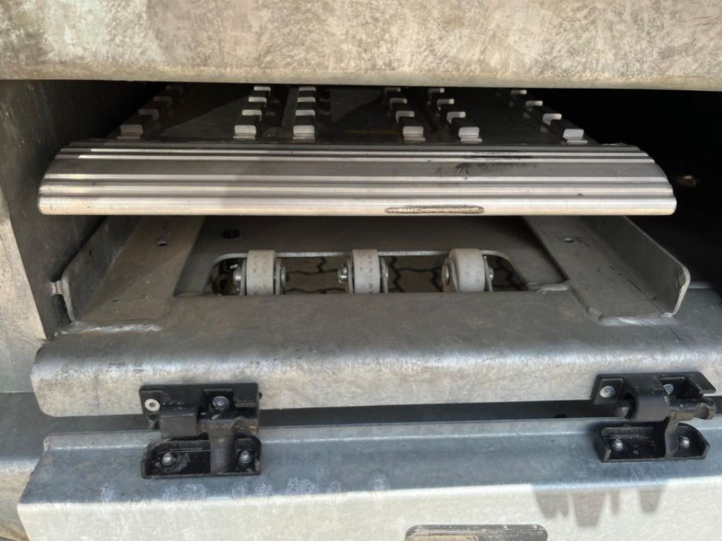 MOESLEIN Tandemkippanhänger TDS Kippanhänger 11 - Кипер приколка: слика 3 MOESLEIN Tandemkippanhänger TDS Kippanhänger 11 - Кипер приколка: слика 3