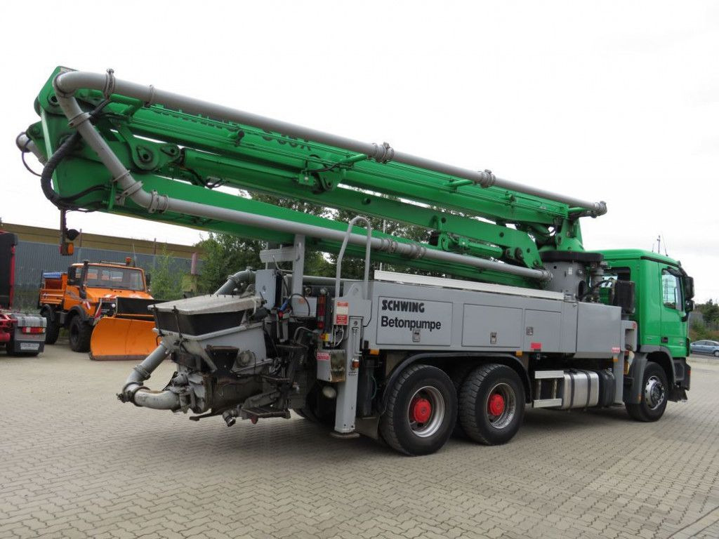Mercedes-Benz Actros 2641 6x4 Betonpumpe Schwing S 36 X nur 2 - Камион со бетонска пумпа: слика 4 Mercedes-Benz Actros 2641 6x4 Betonpumpe Schwing S 36 X nur 2 - Камион со бетонска пумпа: слика 4