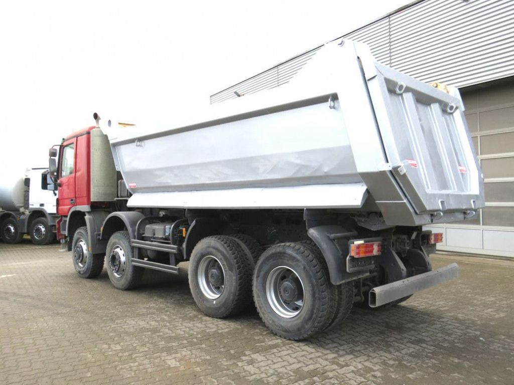 Mercedes-Benz Actros 4141 8x6 4 Achs Muldenkipper Kupplung, 1. - Кипер: слика 3 Mercedes-Benz Actros 4141 8x6 4 Achs Muldenkipper Kupplung, 1. - Кипер: слика 3