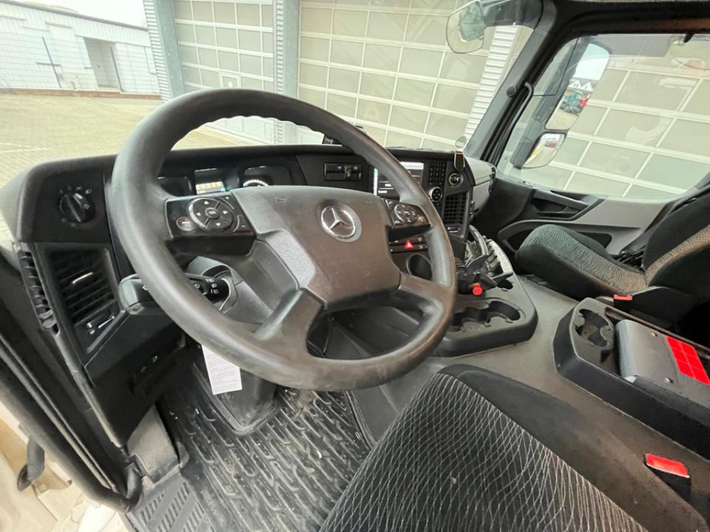 Mercedes-Benz Antos Pritsche Heckkran 2540 L 6x2 5xhydr, faltbar, Hiab 192 E - 5 / Funk - Камион со платформа, Камион со кран: слика 5 Mercedes-Benz Antos Pritsche Heckkran 2540 L 6x2 5xhydr, faltbar, Hiab 192 E - 5 / Funk - Камион со платформа, Камион со кран: слика 5