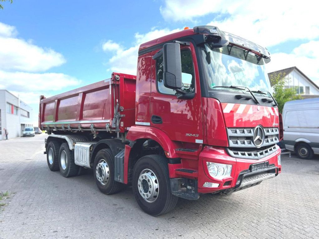 Mercedes-Benz Arocs 3243 8x4 4-Achs Kipper Bordmatik - Кипер: слика 2 Mercedes-Benz Arocs 3243 8x4 4-Achs Kipper Bordmatik - Кипер: слика 2