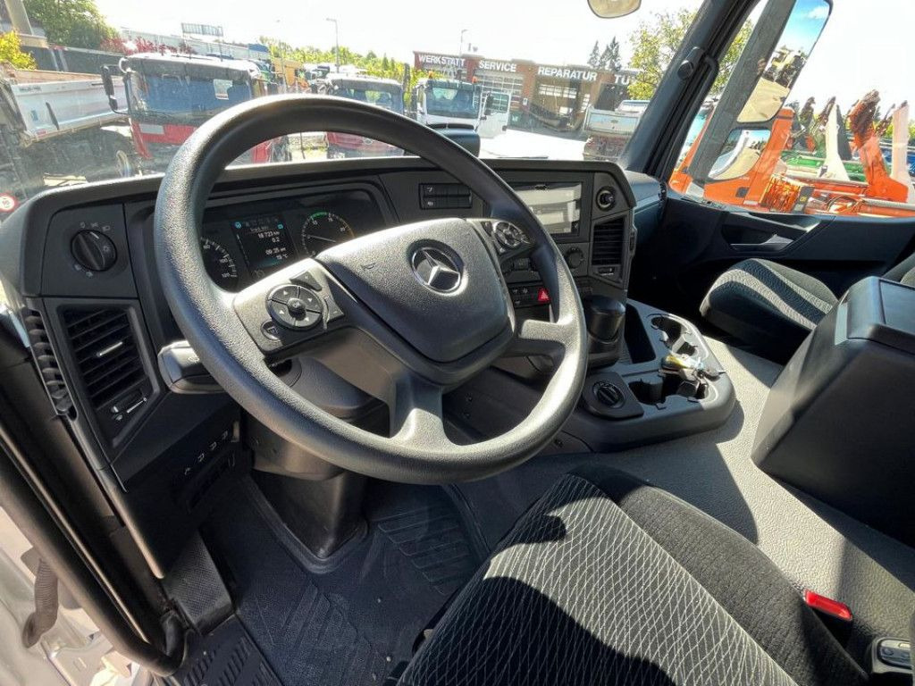 Mercedes-Benz Arocs 4153 8x6 4 Achs Muldenkipper Meiller - Кипер: слика 4 Mercedes-Benz Arocs 4153 8x6 4 Achs Muldenkipper Meiller - Кипер: слика 4