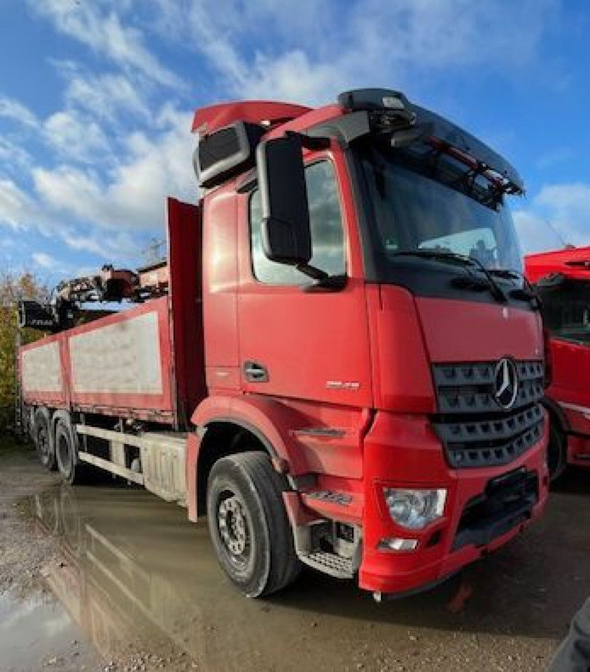 Mercedes-Benz Arocs Pritsche Heckkran 2543 L - Камион со платформа, Камион со кран: слика 2 Mercedes-Benz Arocs Pritsche Heckkran 2543 L - Камион со платформа, Камион со кран: слика 2