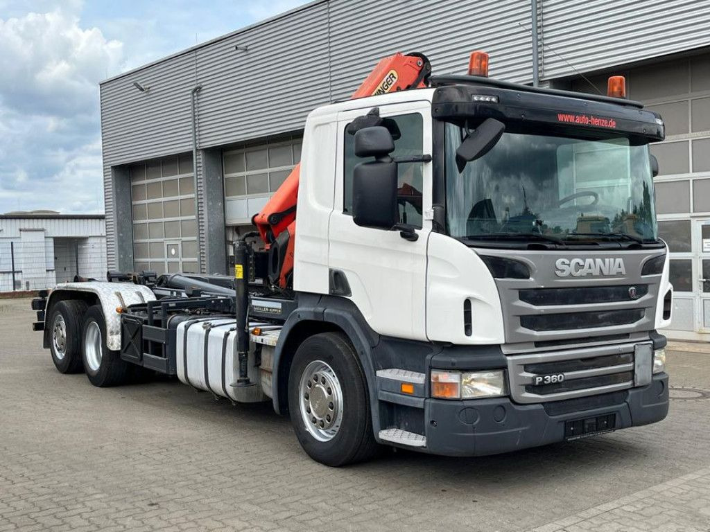 Scania P 360 6x2 Abrollkipper mit Kran Lift/Lenkachse Scania P 360 6x2 Abrollkipper mit Kran Lift/Lenkachse - Камион со кука за подигање, Камион со кран: слика 2 Scania P 360 6x2 Abrollkipper mit Kran Lift/Lenkachse Scania P 360 6x2 Abrollkipper mit Kran Lift/Lenkachse - Камион со кука за подигање, Камион со кран: слика 2