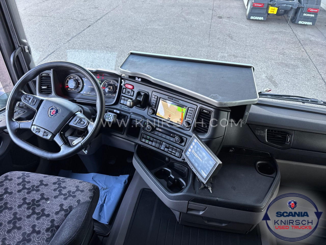 SCANIA R450A4x2NA / LED / Standklima / Opticruise - Камион влекач: слика 5 SCANIA R450A4x2NA / LED / Standklima / Opticruise - Камион влекач: слика 5