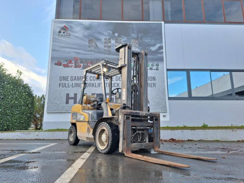 Caterpillar GP30NT - Плински вилушкар: слика 2 Caterpillar GP30NT - Плински вилушкар: слика 2