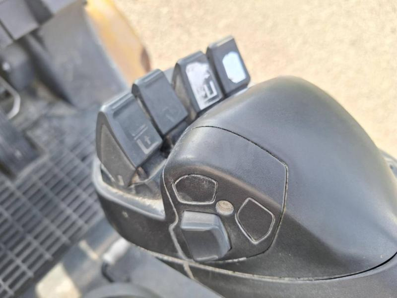 Плински вилушкар Caterpillar GP30NTD: слика 16 Плински вилушкар Caterpillar GP30NTD: слика 16