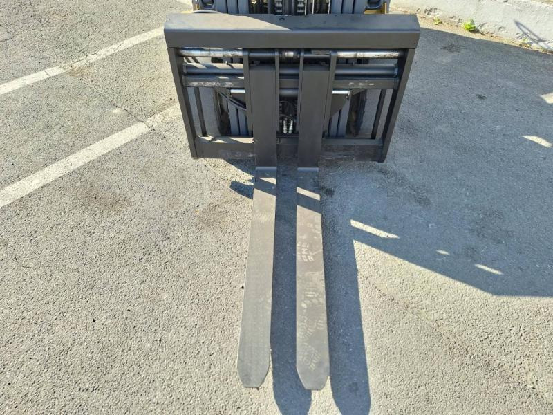 Плински вилушкар Caterpillar GP30NTD: слика 14 Плински вилушкар Caterpillar GP30NTD: слика 14