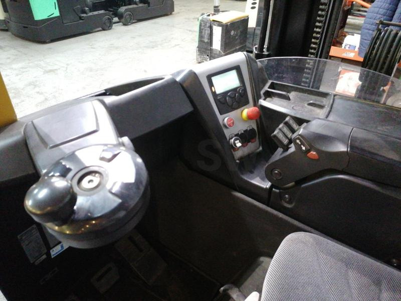 Вилушкар со подигнување Caterpillar NR16N: слика 10