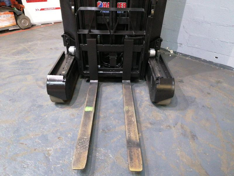 Вилушкар со подигнување Caterpillar NR16N: слика 8