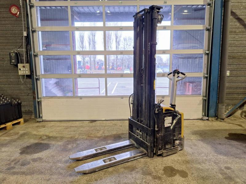 Caterpillar NSP16N - Сложувач: слика 5 Caterpillar NSP16N - Сложувач: слика 5