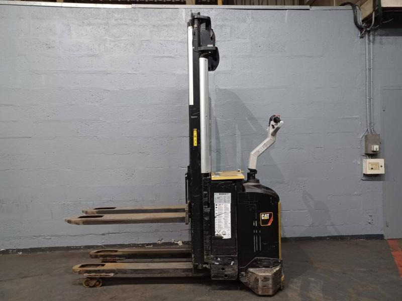 Caterpillar NSV16Ni - Сложувач: слика 1 Caterpillar NSV16Ni - Сложувач: слика 1