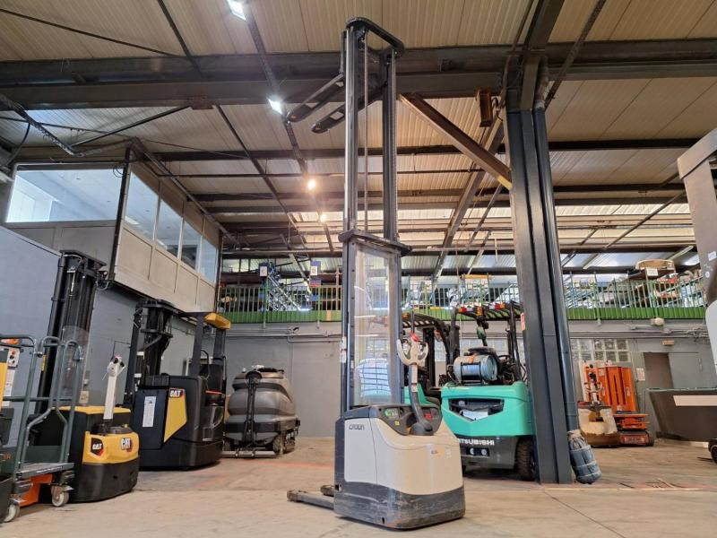 Лизинг на Crown ES4000-1.6 Crown ES4000-1.6: слика 12