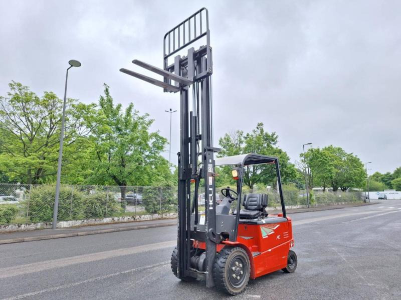 Heli CPD30 - Електричен вилушкар: слика 5 Heli CPD30 - Електричен вилушкар: слика 5