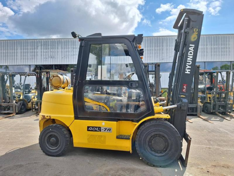 Hyundai 40L-7A - Плински вилушкар: слика 3 Hyundai 40L-7A - Плински вилушкар: слика 3