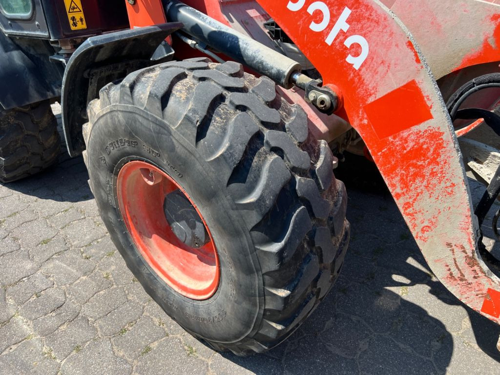 Kubota R 085, Bj 19, 1820 BH, SWE, Schaufel, Gabel - Натоварувач на тркала: слика 5 Kubota R 085, Bj 19, 1820 BH, SWE, Schaufel, Gabel - Натоварувач на тркала: слика 5