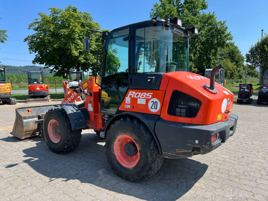 Kubota R 085, Bj 19, 1820 BH, SWE, Schaufel, Gabel - Натоварувач на тркала: слика 3 Kubota R 085, Bj 19, 1820 BH, SWE, Schaufel, Gabel - Натоварувач на тркала: слика 3