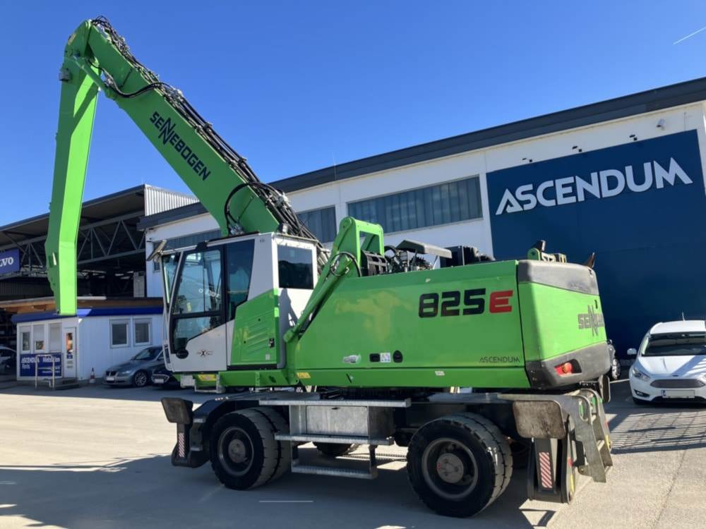 Sennebogen 825E - Справувач со отпад/ Индустрија: слика 2 Sennebogen 825E - Справувач со отпад/ Индустрија: слика 2