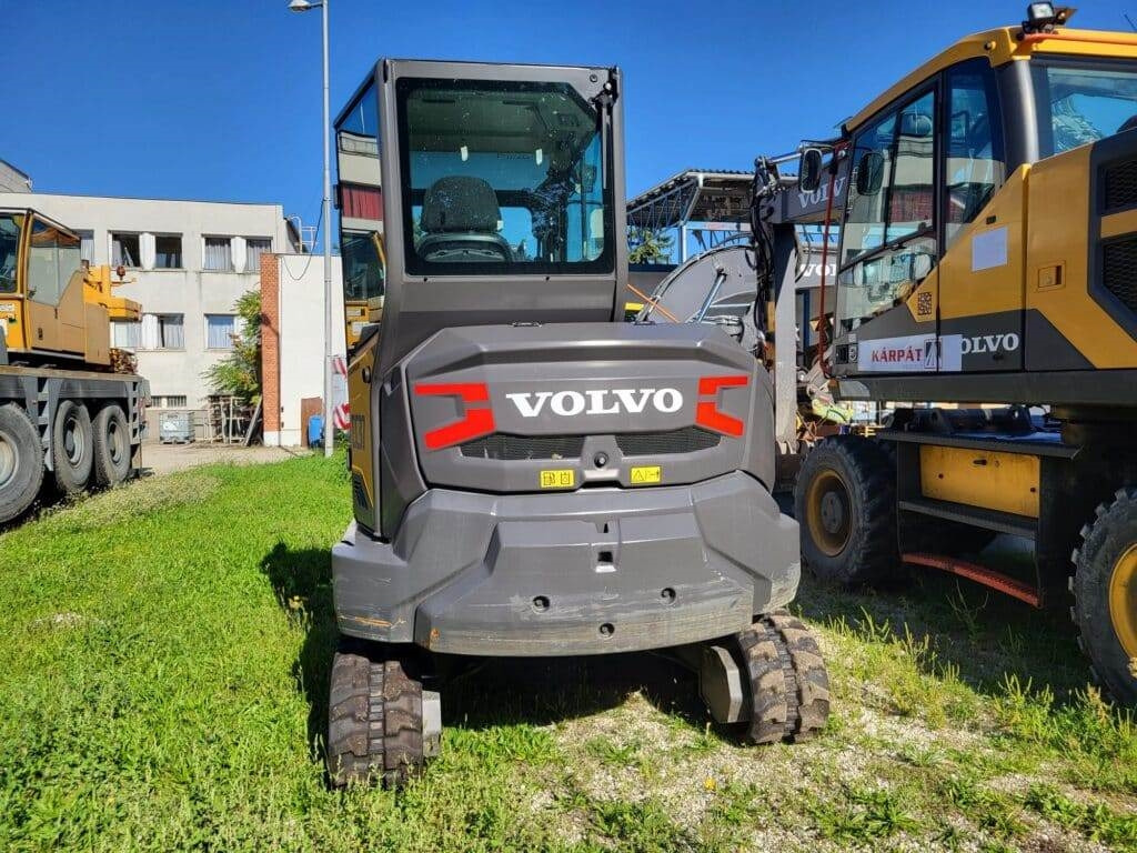 Volvo EC37F - Мини багер: слика 5 Volvo EC37F - Мини багер: слика 5