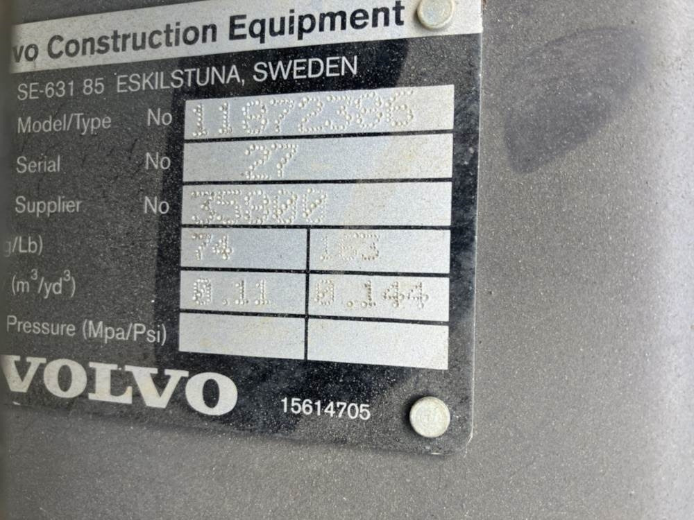 Volvo Tieflöffel mit Zähnen - Festanbau - Ровокопач: слика 4 Volvo Tieflöffel mit Zähnen - Festanbau - Ровокопач: слика 4