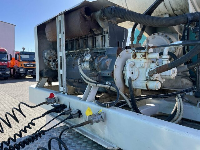 Betonmischer-Auflieger Intermix 12 m³ mit Motor - Полуприколка миксер за бетон: слика 2 Betonmischer-Auflieger Intermix 12 m³ mit Motor - Полуприколка миксер за бетон: слика 2