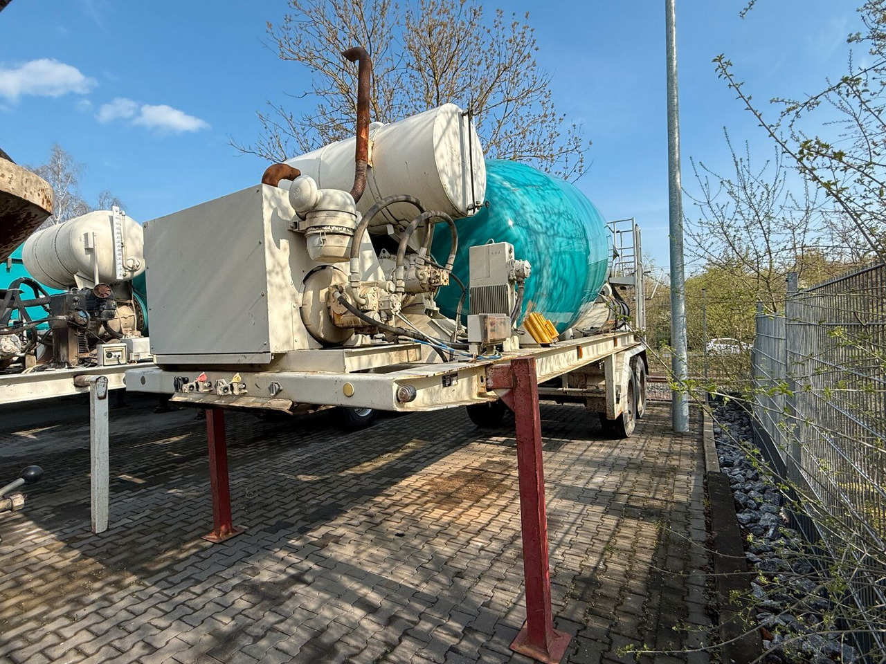 Betonmischer-Auflieger Stetter 10 m³ mit Motor - Камион миксер за бетон: слика 3 Betonmischer-Auflieger Stetter 10 m³ mit Motor - Камион миксер за бетон: слика 3