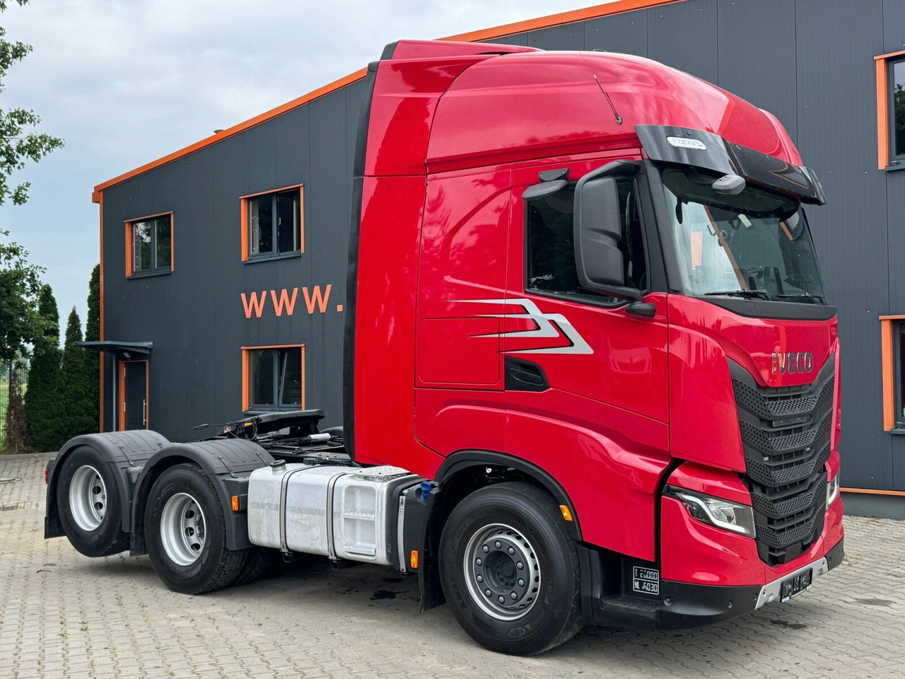 Iveco S-WAY 570 6x2 EURO6 BOOGIE Kipphydraulik - Камион влекач: слика 1 Iveco S-WAY 570 6x2 EURO6 BOOGIE Kipphydraulik - Камион влекач: слика 1