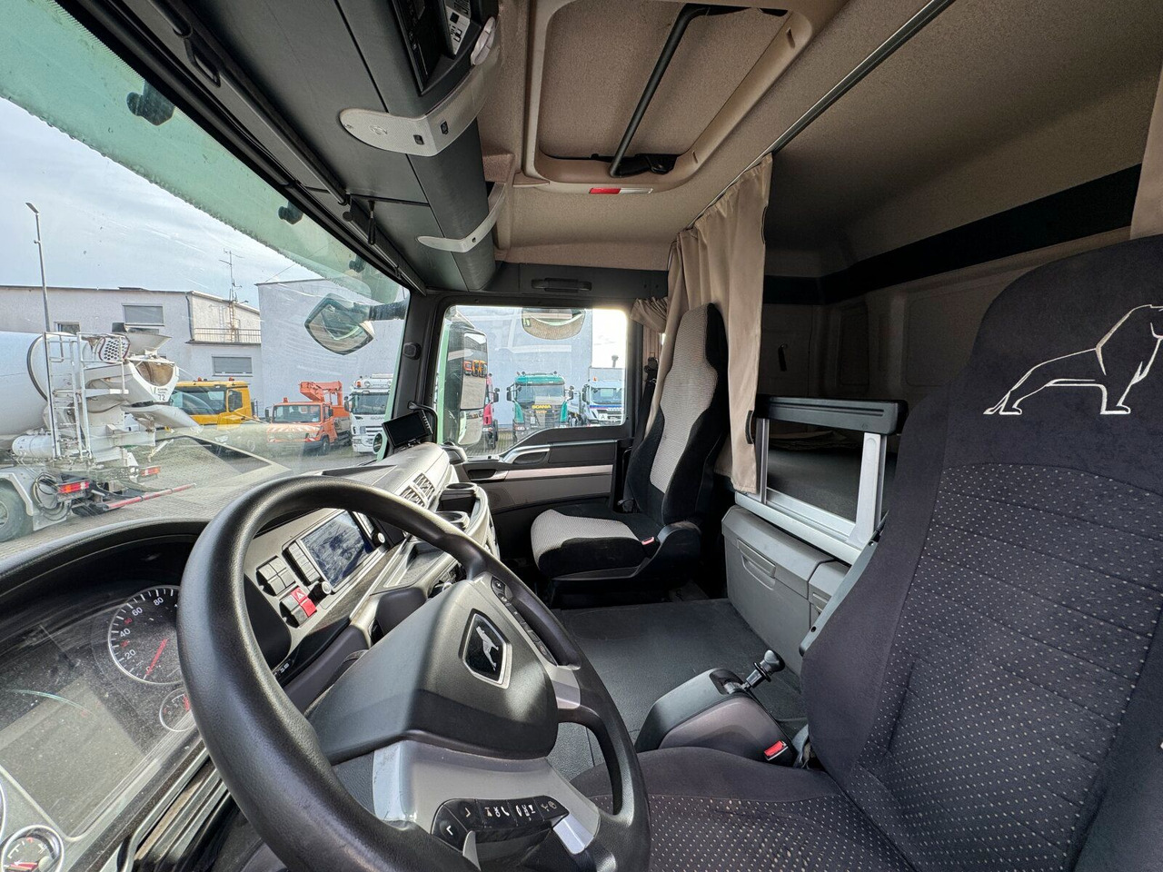 Камион влекач MAN TGS 18.510 4x4 SZM - Kipphyd. Blatt Luft: слика 11