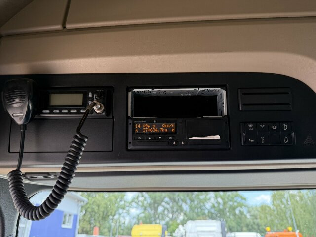 Mercedes-Benz ACTROS 1846 4x4 HAD Eur 6 Kipphydraulik Retarder - Камион влекач: слика 4 Mercedes-Benz ACTROS 1846 4x4 HAD Eur 6 Kipphydraulik Retarder - Камион влекач: слика 4