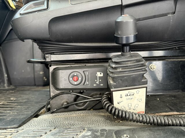 Mercedes-Benz Actros 1845 SZM 4x2 Retarder Kipph. - Камион влекач: слика 4 Mercedes-Benz Actros 1845 SZM 4x2 Retarder Kipph. - Камион влекач: слика 4