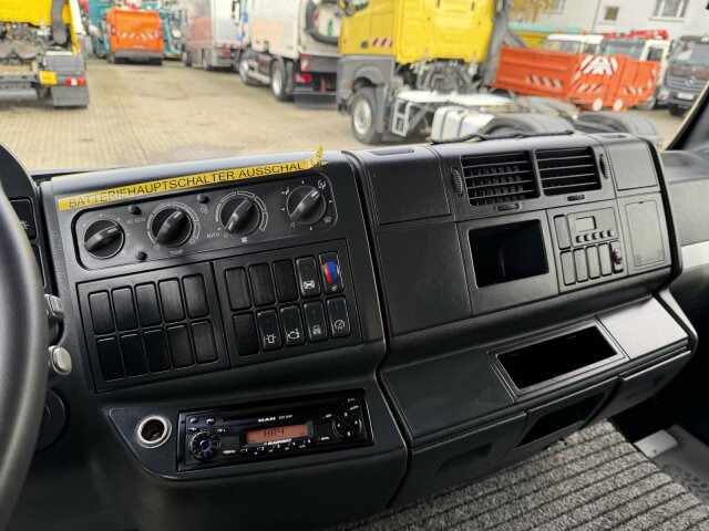 MAN TGA 18.360 4x2 HD-Kanalreiniger ASSMANN 6500 L - Вакуумски камион: слика 3 MAN TGA 18.360 4x2 HD-Kanalreiniger ASSMANN 6500 L - Вакуумски камион: слика 3