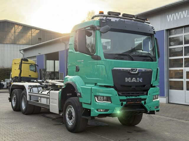 MAN TGS 28.480 6x4 Abrollkipper Meiller RS21.65 - Камион со кука за подигање: слика 1 MAN TGS 28.480 6x4 Abrollkipper Meiller RS21.65 - Камион со кука за подигање: слика 1