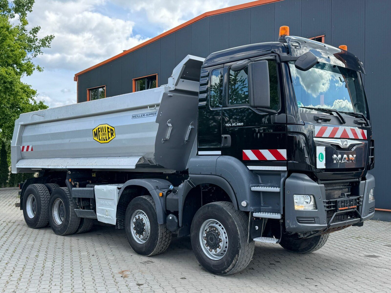 MAN TGS 35.460 8x6 BB Muldenkipper Meiller - Кипер: слика 1 MAN TGS 35.460 8x6 BB Muldenkipper Meiller - Кипер: слика 1