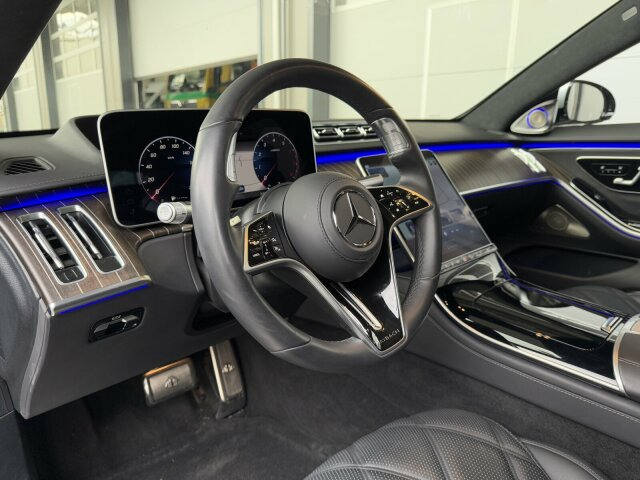 Maybach Mercedes Benz S680 Maybach V12 High-End -Paket - Седан: слика 5 Maybach Mercedes Benz S680 Maybach V12 High-End -Paket - Седан: слика 5
