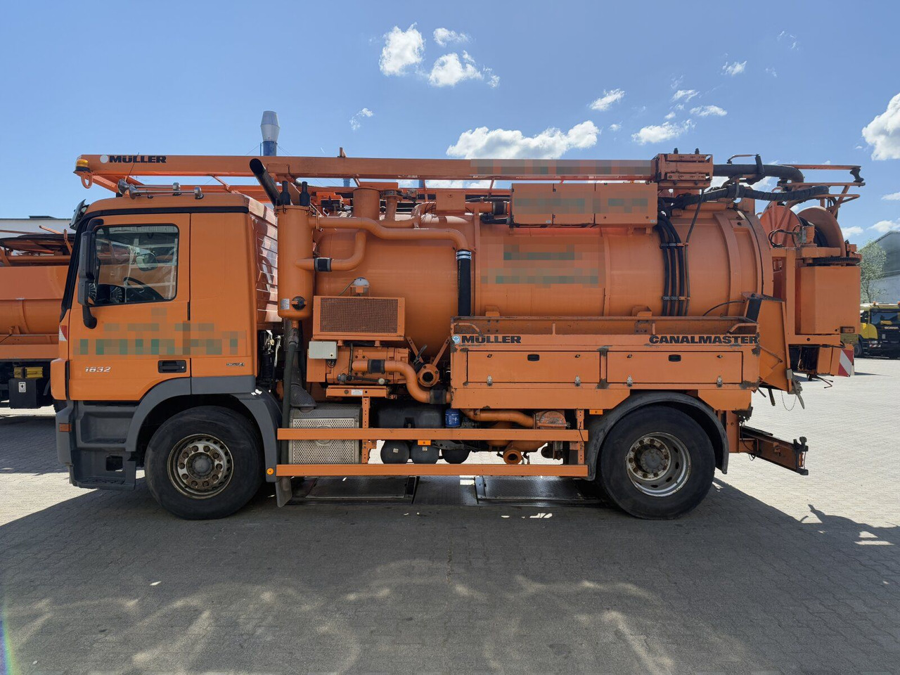 Mercedes-Benz ACTROS 1832 L Kanalreiniger MÜLLER 10.000 L - Вакуумски камион: слика 5 Mercedes-Benz ACTROS 1832 L Kanalreiniger MÜLLER 10.000 L - Вакуумски камион: слика 5