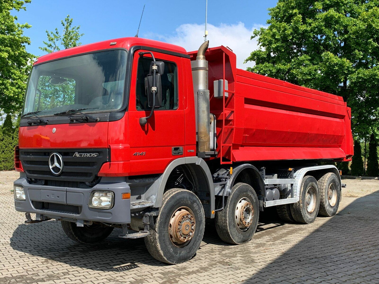 Mercedes-Benz ACTROS 4141 EURO4 8x8 Muldenkipper - Кипер: слика 2 Mercedes-Benz ACTROS 4141 EURO4 8x8 Muldenkipper - Кипер: слика 2