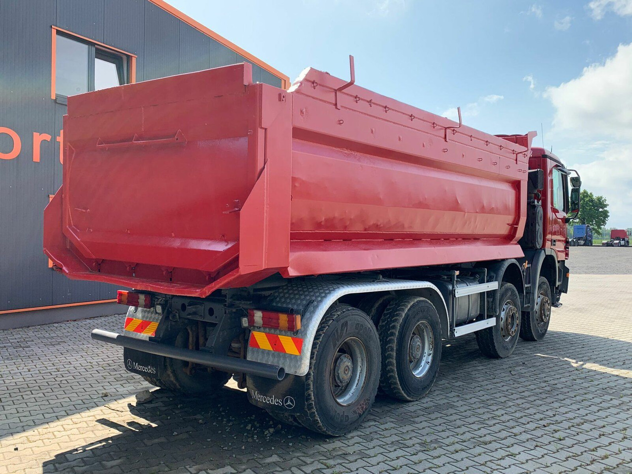 Mercedes-Benz ACTROS 4141 EURO4 8x8 Muldenkipper - Кипер: слика 5 Mercedes-Benz ACTROS 4141 EURO4 8x8 Muldenkipper - Кипер: слика 5