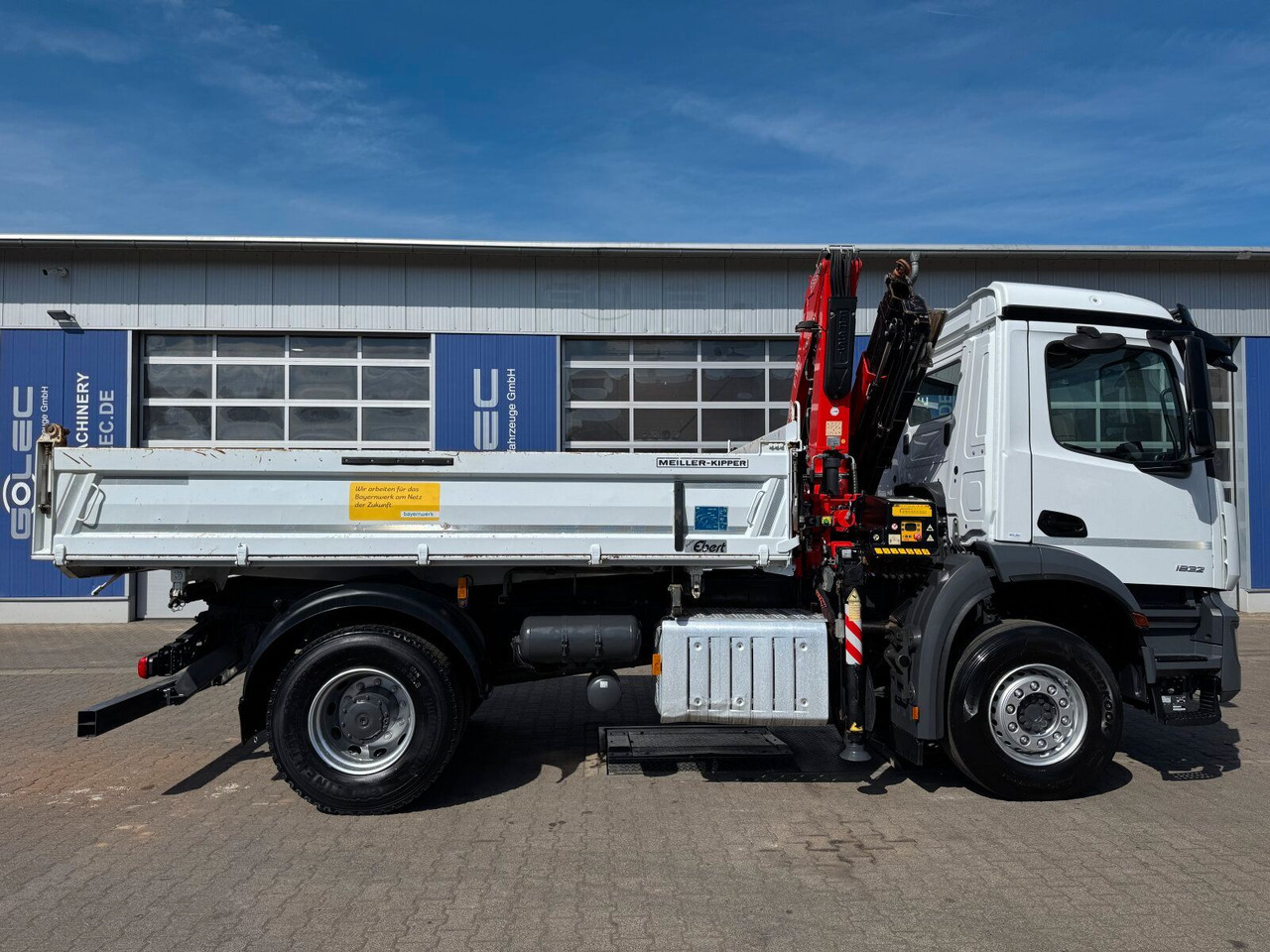 Mercedes-Benz AROCS 1832 4x2 Euro 6 Kipper Kran FASSI F120FB - Камион со кран: слика 3 Mercedes-Benz AROCS 1832 4x2 Euro 6 Kipper Kran FASSI F120FB - Камион со кран: слика 3