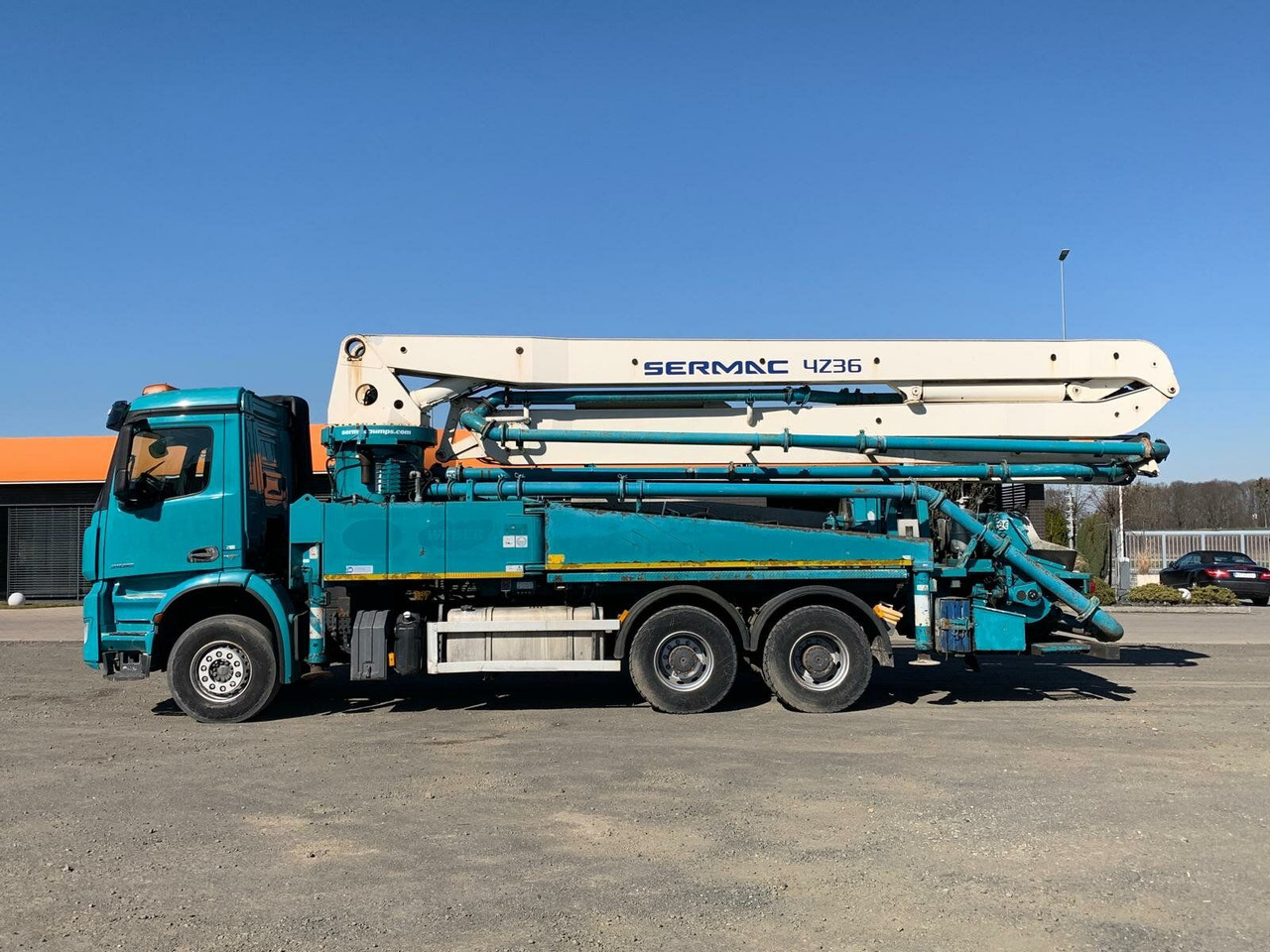 Mercedes-Benz AROCS 2636 6x4 Euro 6 Betonpumpe SERMAC 4Z36 - Камион со бетонска пумпа: слика 4 Mercedes-Benz AROCS 2636 6x4 Euro 6 Betonpumpe SERMAC 4Z36 - Камион со бетонска пумпа: слика 4
