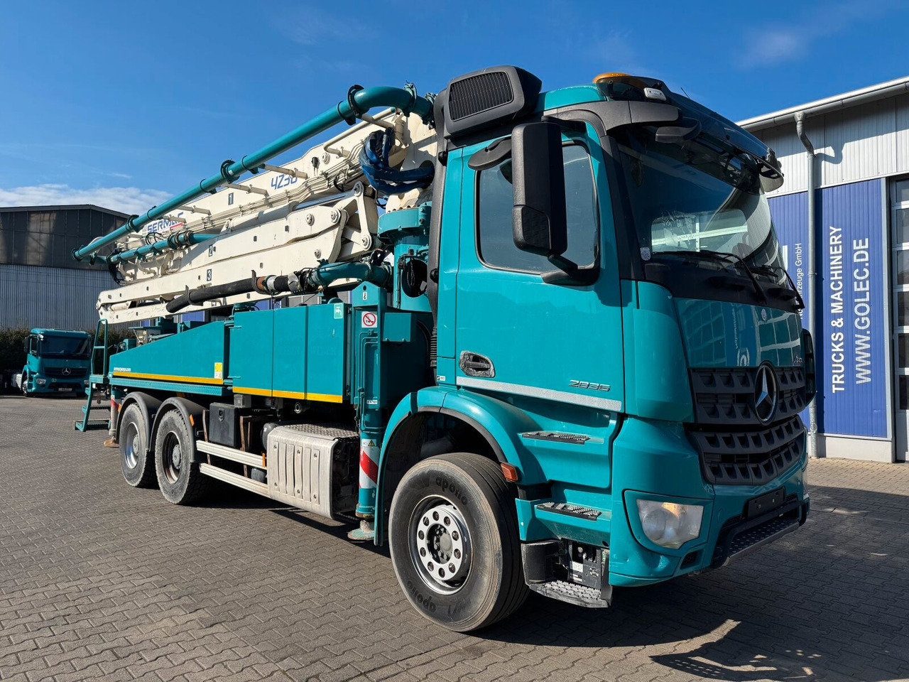 Mercedes-Benz AROCS 2836 6x4 Euro 6 Betonpumpe SERMAC 4Z38 - Камион со бетонска пумпа: слика 1 Mercedes-Benz AROCS 2836 6x4 Euro 6 Betonpumpe SERMAC 4Z38 - Камион со бетонска пумпа: слика 1
