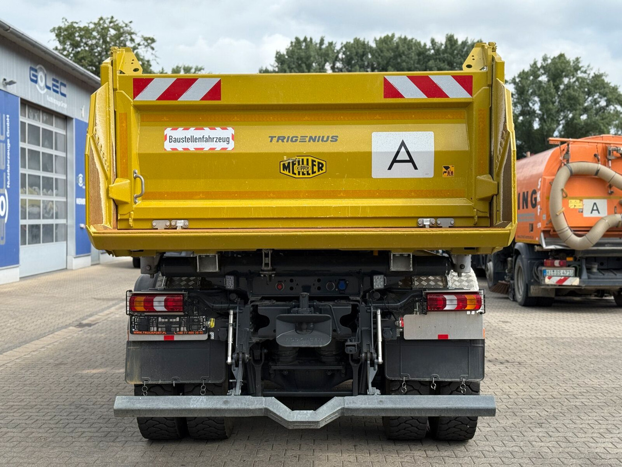 Mercedes-Benz AROCS 3248 8x4 Euro 6 Meiller Kipper Bordmatik - Кипер: слика 4 Mercedes-Benz AROCS 3248 8x4 Euro 6 Meiller Kipper Bordmatik - Кипер: слика 4