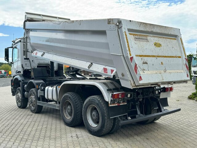 Mercedes-Benz AROCS 4145 8x8 Meiller Muldenkipper - Кипер: слика 4 Mercedes-Benz AROCS 4145 8x8 Meiller Muldenkipper - Кипер: слика 4
