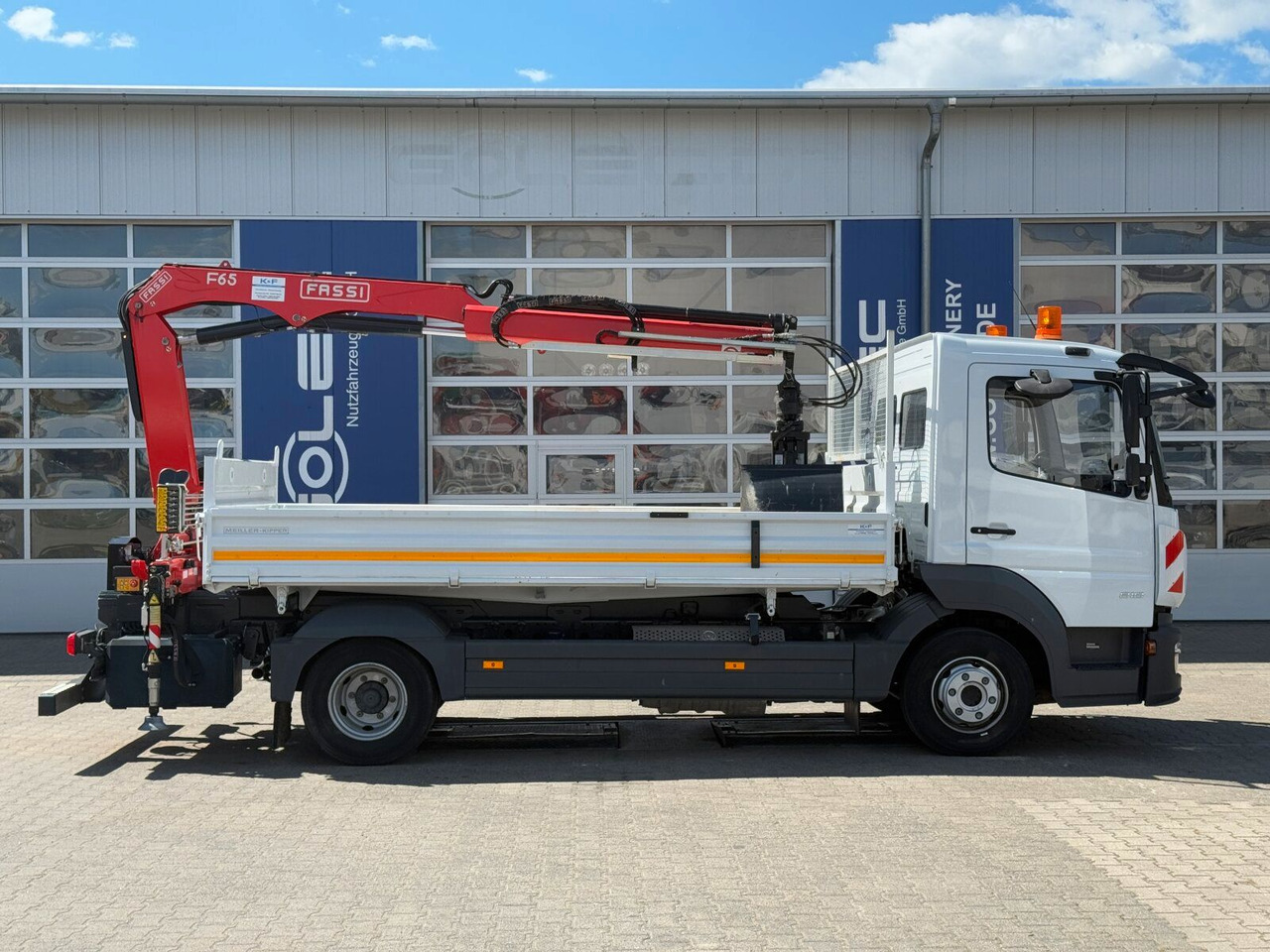 Mercedes-Benz ATEGO 818 4x2 Euro 6 Kipper Kran FASSI F65B.0.22 - Комби кипер: слика 3 Mercedes-Benz ATEGO 818 4x2 Euro 6 Kipper Kran FASSI F65B.0.22 - Комби кипер: слика 3