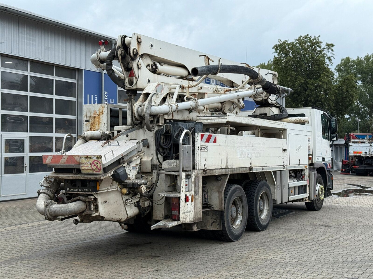 Mercedes-Benz Actros 2636 6x4 Betonpumpe Putzmeister 24-4 16H - Камион со бетонска пумпа: слика 3 Mercedes-Benz Actros 2636 6x4 Betonpumpe Putzmeister 24-4 16H - Камион со бетонска пумпа: слика 3