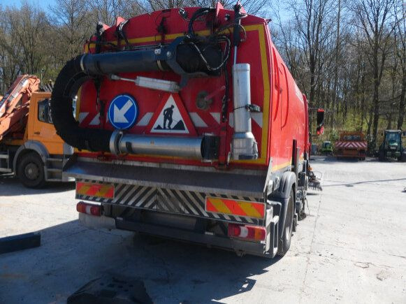 Mercedes-Benz Atego 1324 4x2 Kehrmaschine BROCK HD Anlage - Возило за метење: слика 5 Mercedes-Benz Atego 1324 4x2 Kehrmaschine BROCK HD Anlage - Возило за метење: слика 5