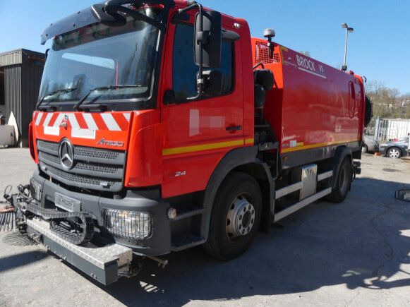 Mercedes-Benz Atego 1324 4x2 Kehrmaschine BROCK HD Anlage - Возило за метење: слика 2 Mercedes-Benz Atego 1324 4x2 Kehrmaschine BROCK HD Anlage - Возило за метење: слика 2
