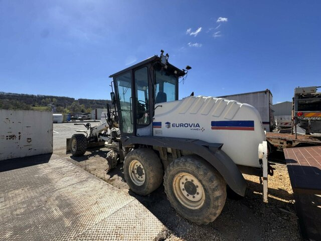 New Holland F106.6A alrrad 6x6 Grader 12 Ton - 10.700 Std - Порамнувач: слика 5 New Holland F106.6A alrrad 6x6 Grader 12 Ton - 10.700 Std - Порамнувач: слика 5